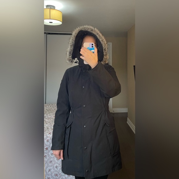 Canada Goose Women’s Kinley Parka - Picture 2 of 11